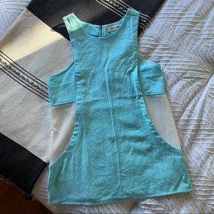 DO+BE Sleeveless Zip Top